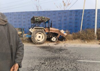 *Collision Between Tractor, Tavara Leaves Several Injured in Tral*