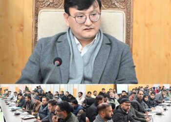 DC Baramulla Reviews Progress of Various Projects under SASCI Emphasizes Timely Completion and Quality Compliance