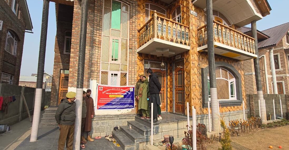 *Police Attaches Property of Notorious Drug Peddler Worth Rs 2 Crores In Srinagar*