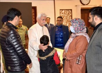 *Lieutenant Governor meets the families of Nowgam’s accidental blast martyrs and hands over appointment letters on compassionate grounds*