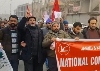 NC Workers Stage Protest in Chadoora Over Alleged Administrative Excesses