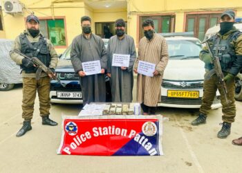 Baramulla Police Bust Cheating & Robbery Racket; ₹6 Lakh Cash and Counterfeit Gold Coins Recovered*
