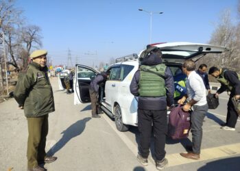 Ahead of Republic Day, Security Measures Intensified on Jammu–Srinagar NH-44 in Qazigund 