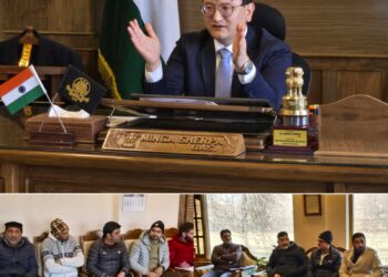 DC Baramulla Reviews Implementation of Foundational First Programme in Uri Block