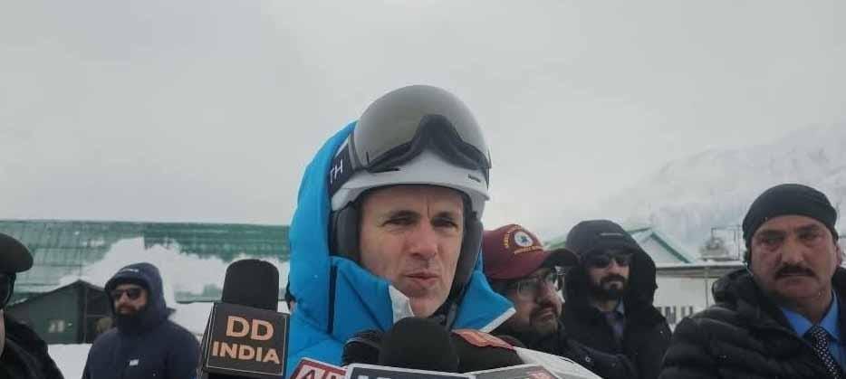 *Snowfall Will Help Restore Water Table In Kashmir: CM Omar Abdullah*