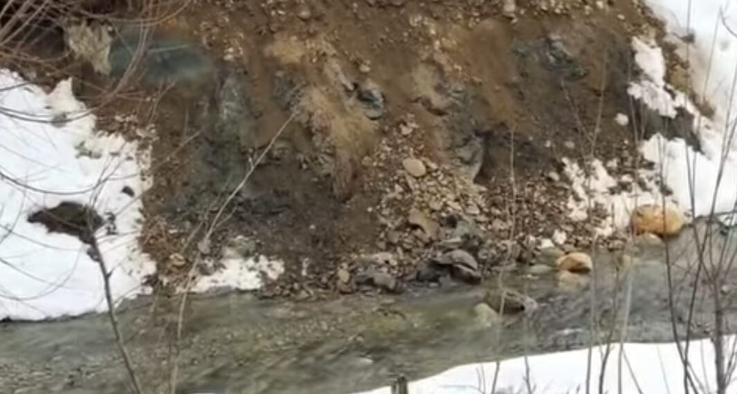 Landslide Damages Two Houses in Sheikhpora, Kreeri