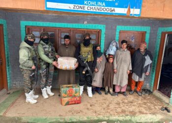 *52 RR Indian Army Provides Relief to Earthquake-Hit Family Kandi in Baramulla*