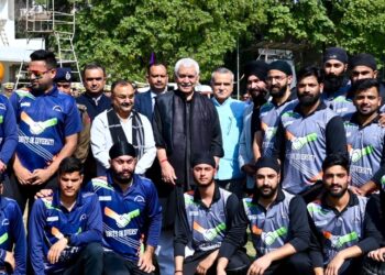 *“You’ve immortalised history”: LG Sinha lauds J&K’s historic Ranji trophy triumph*
