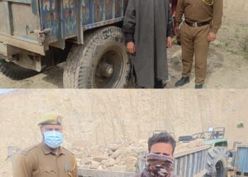 *Baramulla Police, Geology & Mining Department Conduct Joint Raid; Two Tractors Seized*