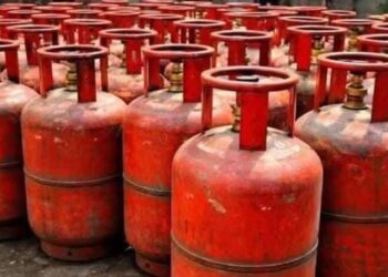 *Commercial LPG cylinder distribution resumes, no retail shortage: Govt official*