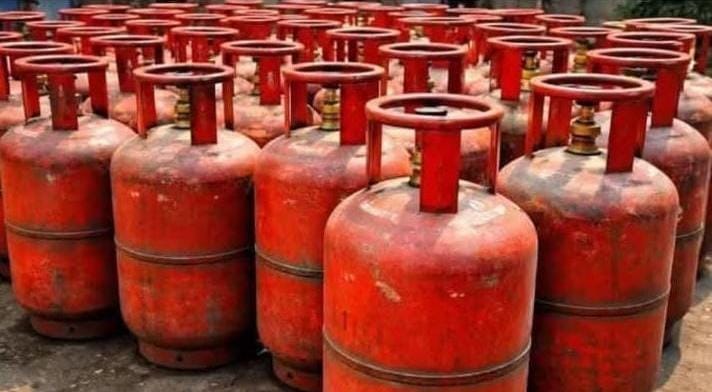 *Commercial LPG cylinder distribution resumes, no retail shortage: Govt official*