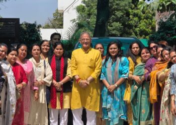 BJP Mahila Morcha felicitates Governor Kavinder Gupta, showcases unity and strength of women leadership