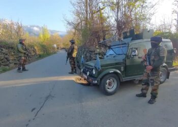 *LG Sinha orders magisterial probe into Ganderbal encounter*