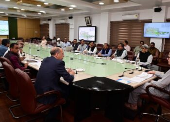 CM Omar Abdullah reviews progress of construction of High Court complexes in J&K