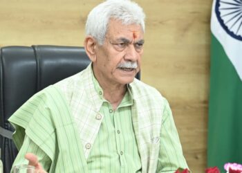 LG Sinha chairs 2nd University Council Meeting of Cluster University of Srinagar