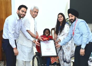 LG Sinha felicitates International Para-Archer Payal Nag at Lok Bhavan