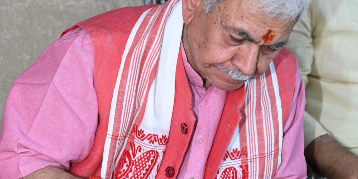 Lieutenant Governor attended upgradation ceremony of ‘Apna Bhojanalaya’ at GMC Jammu