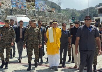 LG Sinha praises Army, locals for completing Shaurya Gatha Complex in record time