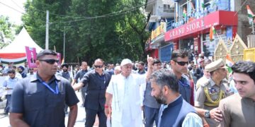 LG Manoj Sinha Joins Nasha-Mukt J&K Campaign in Ganderbal