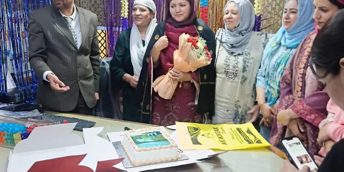 Kashmir Traders Alliance Felicitates Outgoing Branch Manager, Welcomes New Incumbent