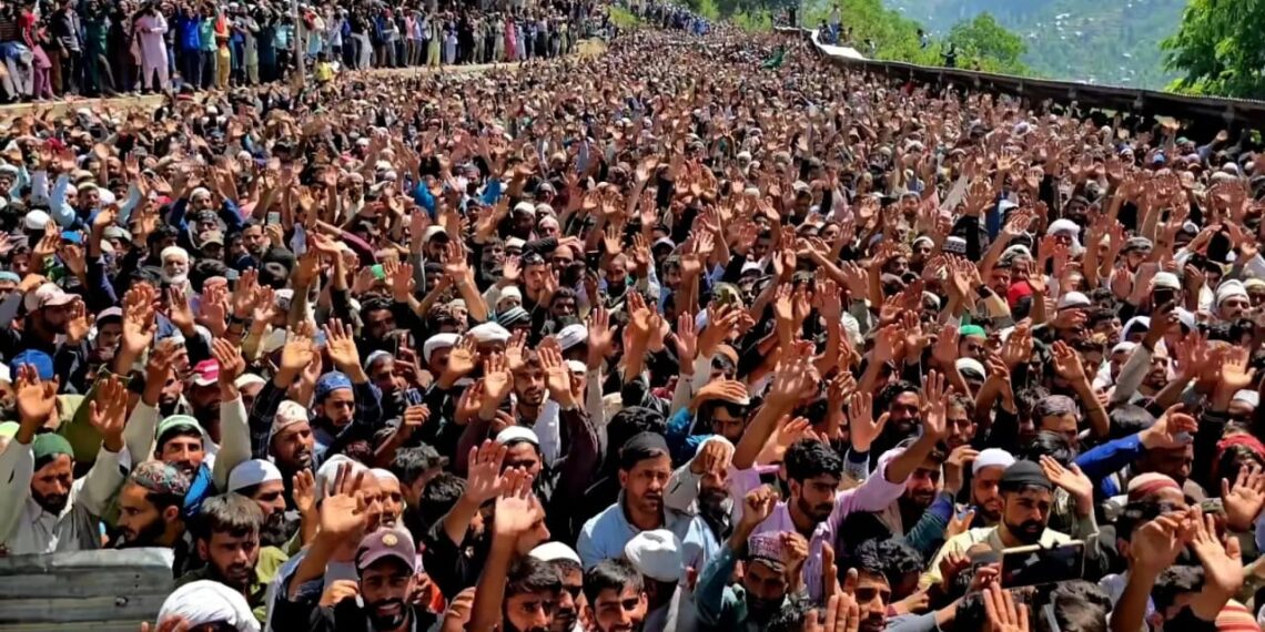 Thousands Gather at Baba Nagri for 130th Urs of Hazrat Baba Nizam-ud-Din Kiyanvi (RA)