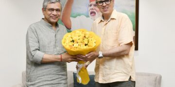 CM Omar Abdullah meets Railway Minister Ashwini Vaishnaw, seeks enhanced rail connectivity for J&K