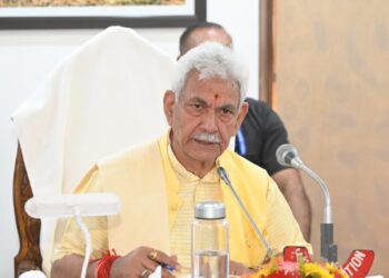 LG Sinha chairs high-level meeting at Pahalgam; reviews preparations for Amarnath Yatra