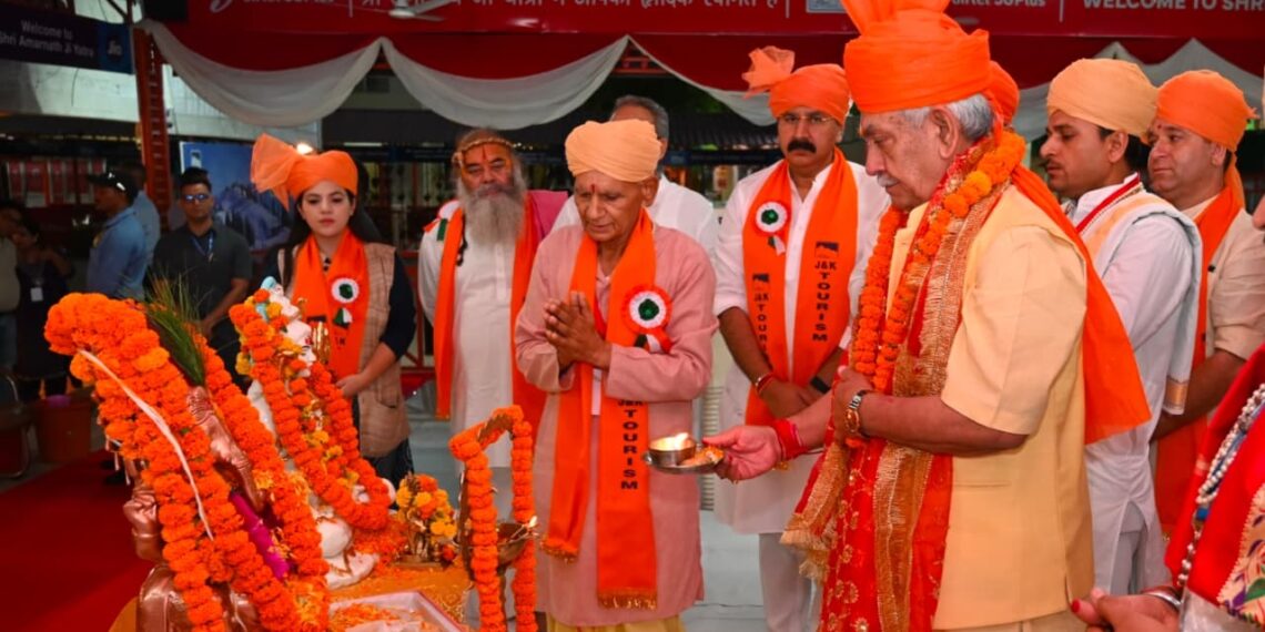 Amarnath Yatra: Every lamp lit during Tawi Aarti will shine as beacon of hope & faith: J&K LG