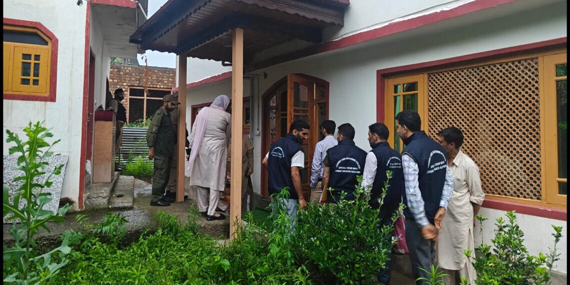 Special Crime Wing Kashmir Busts Extortion Racket, Conducts Raids In Srinagar And Ganderbal