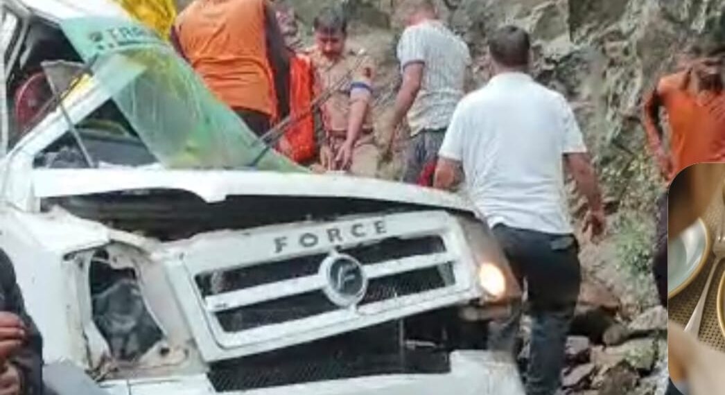 Several Injured As Shooting Stone Hits Tempo On Jammu-Srinagar Highway At Ramsoo