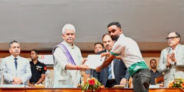 LG Sinha Attends IUST’s Conference; Calls for Nature-Based Solutions for Building Climate Resilience in the Himalayas