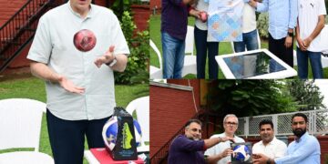CM Omar Abdullah meets MLAs, unveils Kashmir Super League jersey