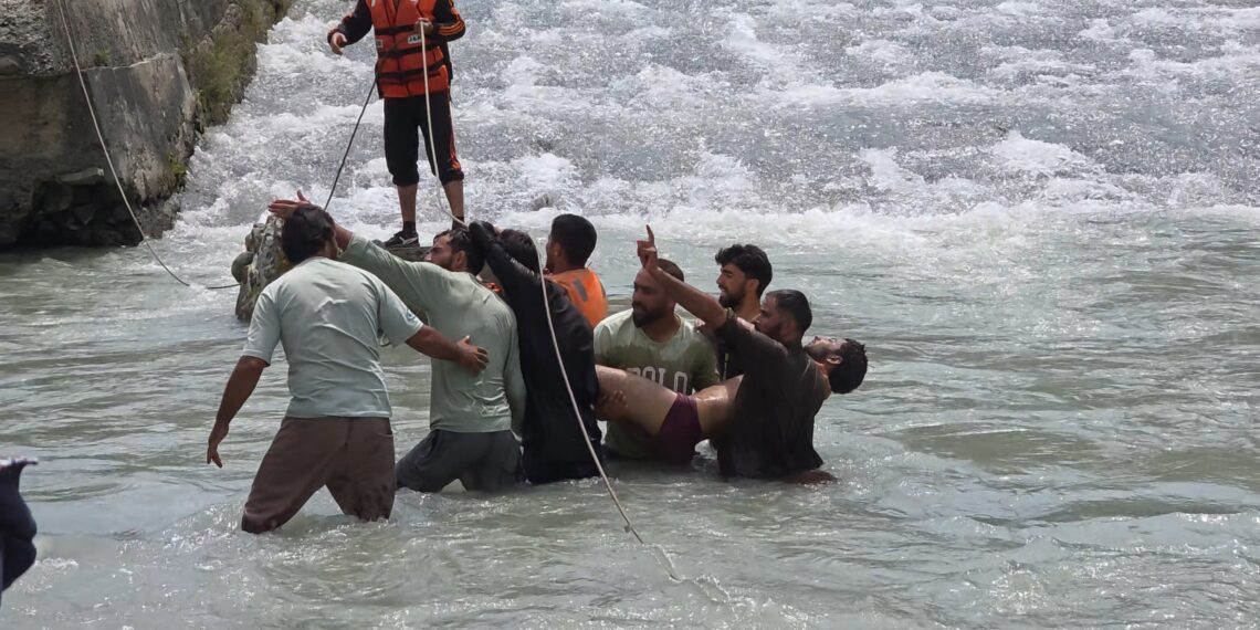 Body of 18-Year-Old Srinagar Youth Recovered from Nallah Sindh After Two Days