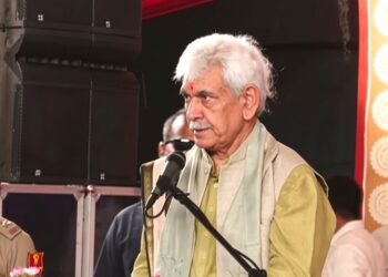 Lieutenant Governor attends Shri Shiv Mahapuran Katha in Raebareli