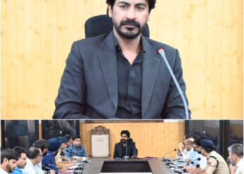 DC Baramulla Chairs Meeting of Red Cross Society B’la