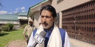 *Statehood not charity, Centre must fulfil its commitment: G A Mir*
