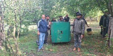 Black Bear Captured Alive In Nowgam Shangus Anantnag