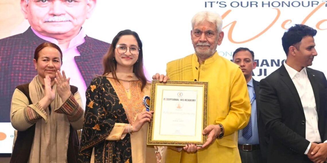 LG Sinha Felicitates UPSC 2025 and JKAS 2024 Successful Candidates