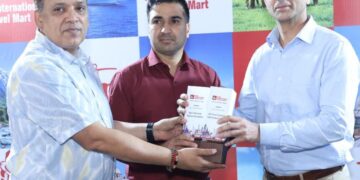 J&K Tourism Bags Two Prestigious Awards at IITM Mumbai for Best Adventure, Best Experiential Tourism Destination