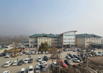 Gap Between Claim and Reality: Ganderbal Residents Criticize Hospital’s Ultrasound Facility