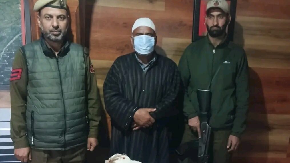 Police arrest drug peddler in Budgam, contraband recovered