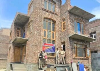 Police attach property worth ₹1.50 crore of drug peddler in Srinagar 
