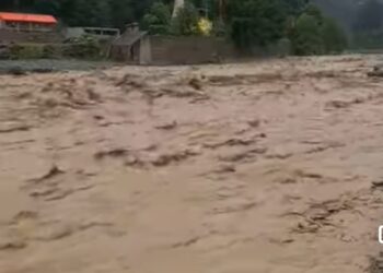 Two Cloudbursts Trigger Flash Floods in Doda’s Bhalessa; Roads Blocked