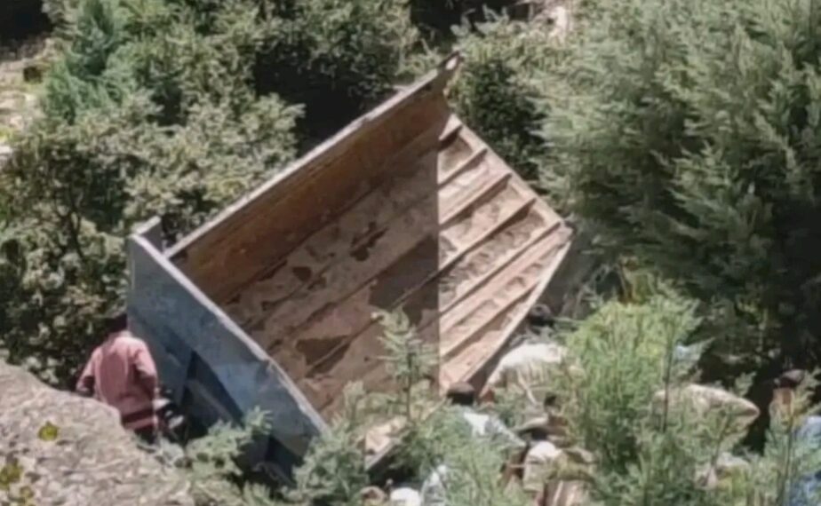 Father-Son Duo Killed as Tipper Plunges Into Gorge in Kishtwar; Two Injured