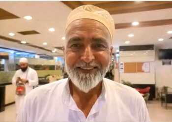 65 year old killed after truck hits him in Khrew, Pampore