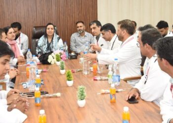 Sakeena Itoo visits Children Hospital Bemina on Doctors’ Day, Calls Doctors the Pride of Society