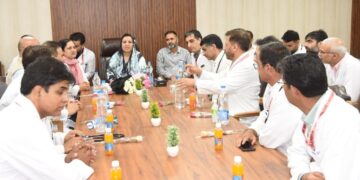 Sakeena Itoo visits Children Hospital Bemina on Doctors’ Day, Calls Doctors the Pride of Society