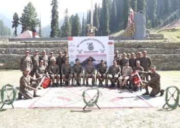 Indian Army’s Mountaineering Expedition To Scale Tallest Mount Harmukh Peak In Kashmir