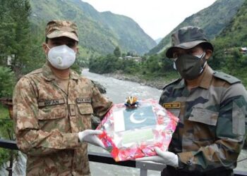 Indo-Pak Armies exchange sweets along LoC in J&K on occasion of Pakistan I-Day