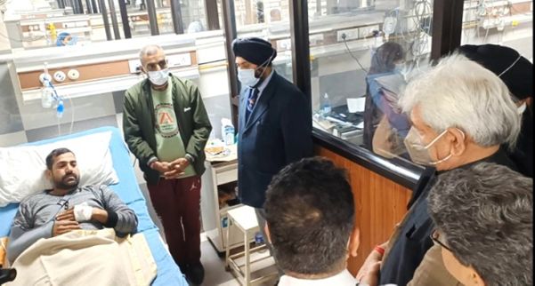 LG visits GMC Jammu to inquire about the health of Civilians Injured in Rajouri militant attack